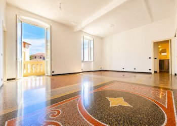 Interno luminoso con pavimento in terrazzo ornato - Appartamento Santa Margherita Ligure - foto 3