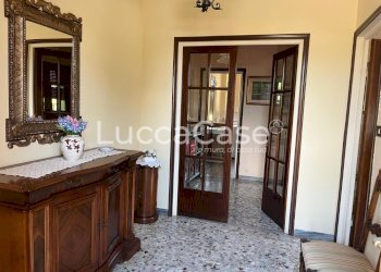 Casa indipendente Lucca (zona Farneta) - foto 1