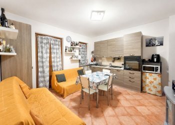 Three-room apartment Asti - photo 3