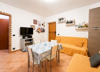 Three-room apartment Asti - photo 4