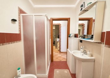Three-room apartment Asti - photo 11