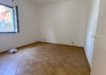 Camera da letto - Two-room apartment via Capri, Carini - photo 7