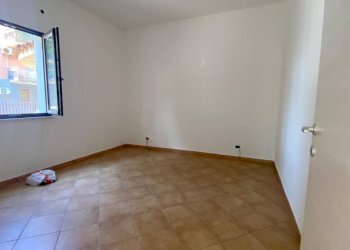 Camera da letto - Two-room apartment via Capri, Carini - photo 9