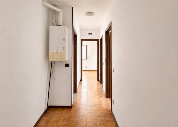 Foto 10 - Three-room apartment via san rocco
 
5, Borgo San Giacomo - photo 10