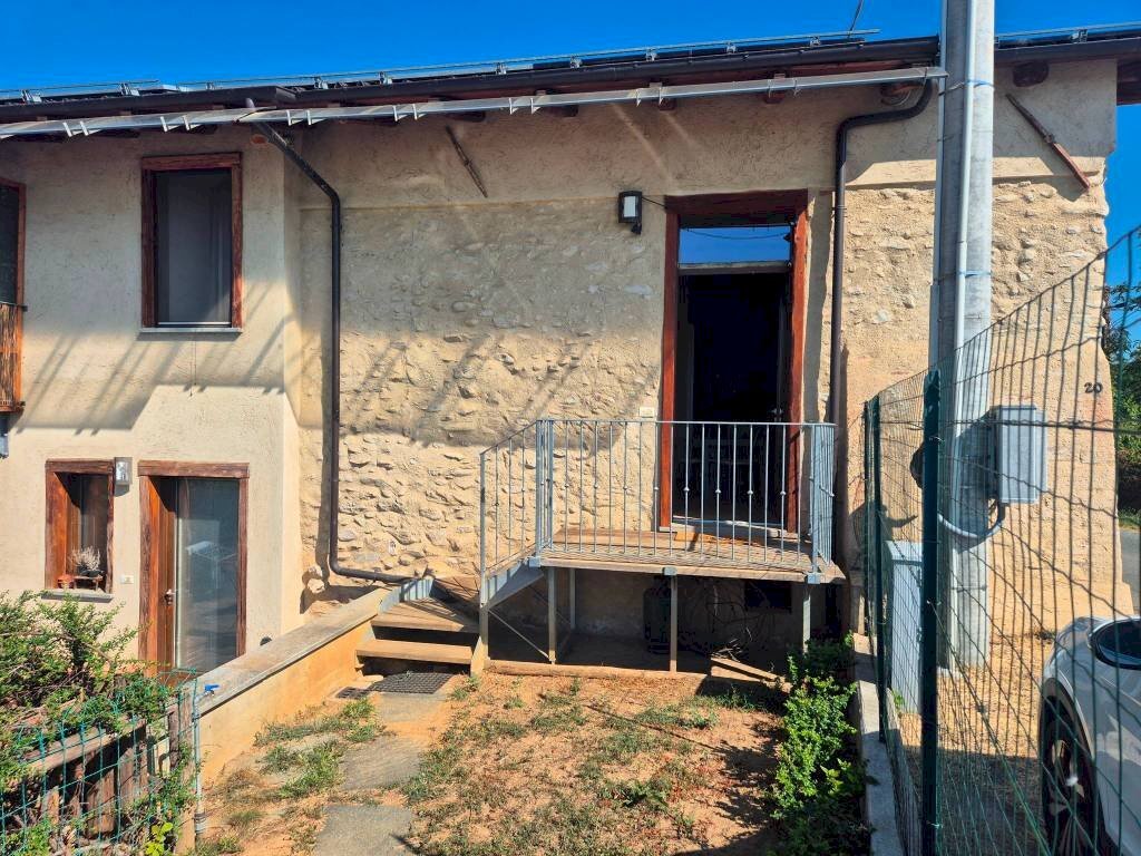 Facciata - One-room apartment via Ripe Macra Mon, 22, Dronero - photo 1