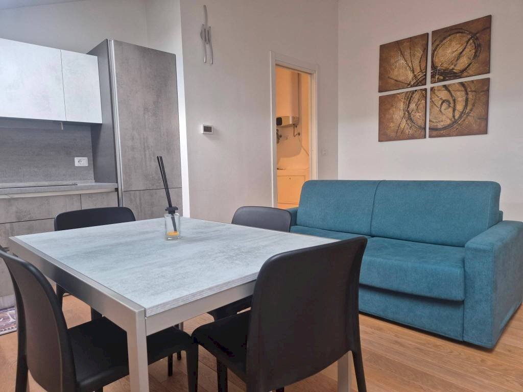 Salone - Two-room apartment corso Monviso, 1, Cuneo (neighborhood Centro) - photo 1