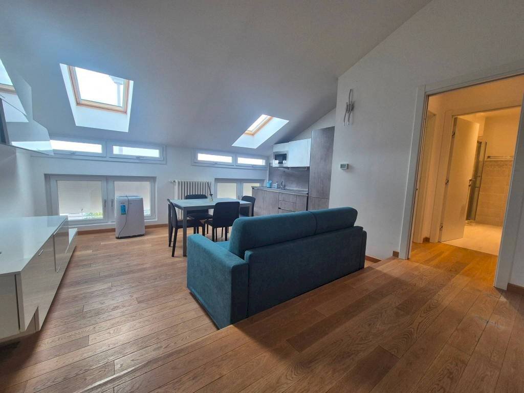 Salone - Two-room apartment corso Monviso, 1, Cuneo (neighborhood Centro) - photo 2