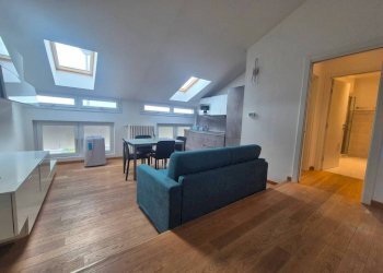Salone - Two-room apartment corso Monviso, 1, Cuneo (neighborhood Centro) - photo 2
