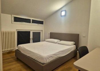 Camera da letto - Two-room apartment corso Monviso, 1, Cuneo (neighborhood Centro) - photo 9