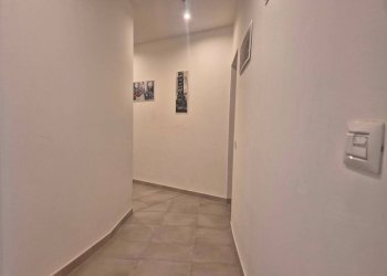 Corridoio - Two-room apartment corso Monviso, 1, Cuneo (neighborhood Centro) - photo 13