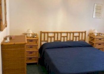 Camera da letto - Two-room apartment via Pisa, Massa - photo 9