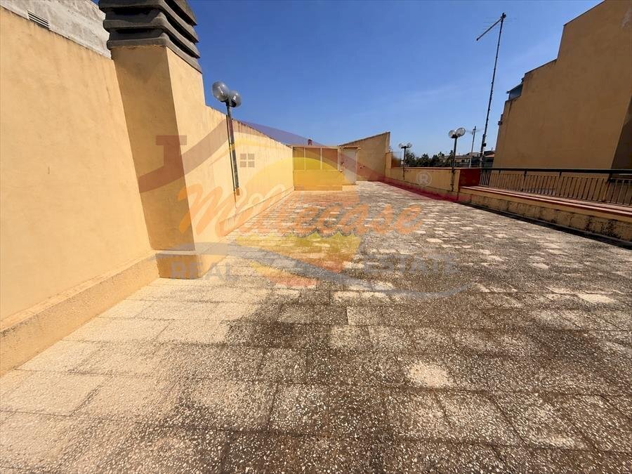 3fc843aa-2b9c-46d5-970f-3dd2830a3527 - Appartamento Via G. B. Perasso, Siracusa - foto 2