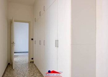 Three-room apartment Viale Sarrea, 5, Dronero - photo 3