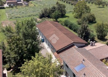 Laboratory via Pilastro, Cento - photo 11