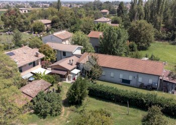 Laboratory via Pilastro, Cento - photo 13