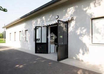 Laboratory via Pilastro, Cento - photo 21