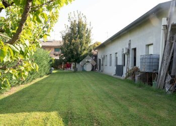 Laboratory via Pilastro, Cento - photo 43