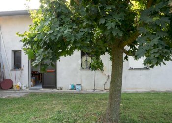 Laboratory via Pilastro, Cento - photo 45
