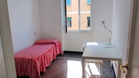 Camera da letto - Non-buildable land via Pietro Bozzano, 4, Genova (neighborhood Marassi) - photo 1