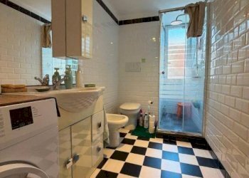 Bagno - Non-buildable land via Achille Papa, 1, Genova (neighborhood Oregina) - photo 6