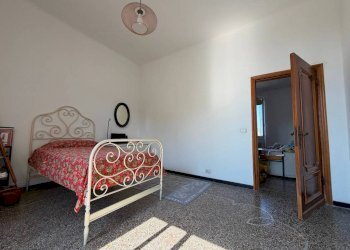 Camera da letto - Non-buildable land via Achille Papa, 1, Genova (neighborhood Oregina) - photo 10