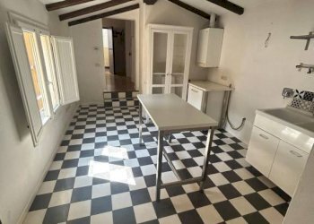 Cucina - Appartamento via Massimo d'Azeglio, Bologna (zona Costa Saragozza) - foto 9