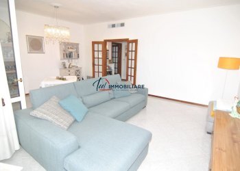SOGGIORNO - Appartamento Via degli Scarronzoni 9, Livorno - foto 13