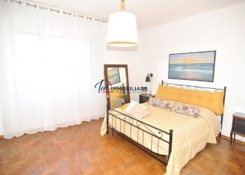 CAMERA 2 - Appartamento Via degli Scarronzoni 9, Livorno - foto 25