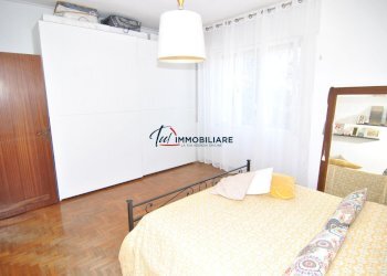 CAMERA 2 - Appartamento Via degli Scarronzoni 9, Livorno - foto 27