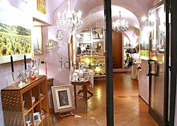 Negozio Piazza Torlaro, Albenga - foto 4
