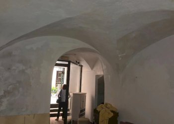 Negozio Piazza Torlaro, Albenga - foto 8