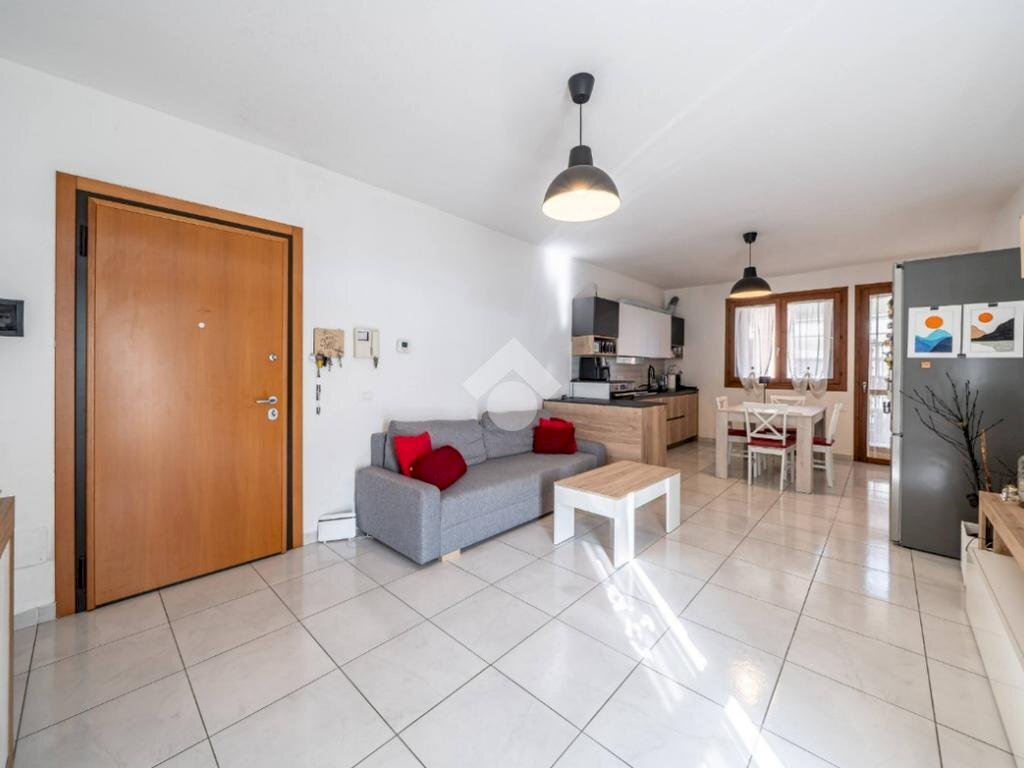 Three-room apartment Via Caduti di Nassiriya, Baricella - photo 1