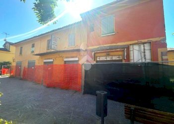 Stable - Palace Via Roma, Calderara di Reno - photo 2