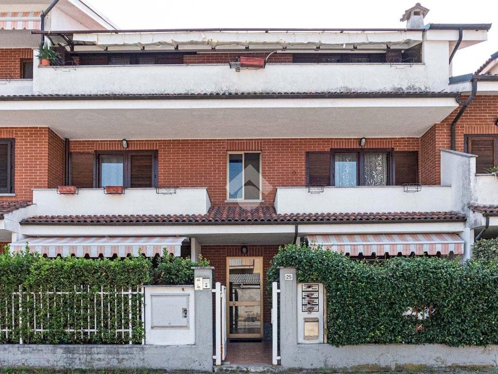 Two-room apartment Via fenoglio, Ciriè - photo 1
