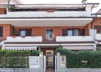 Two-room apartment Via fenoglio, Ciriè - photo 1
