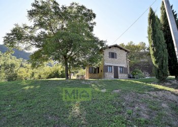Foto 35 - Rustico via Castellano
 
53, Venarotta - foto 35