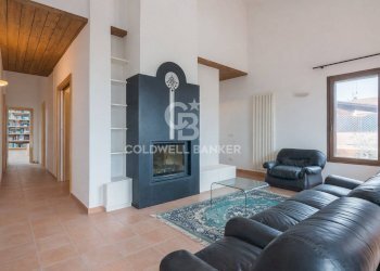 Foto 1 - Trilocale via serra di sotto
 
38, Montefiore Conca - foto 1