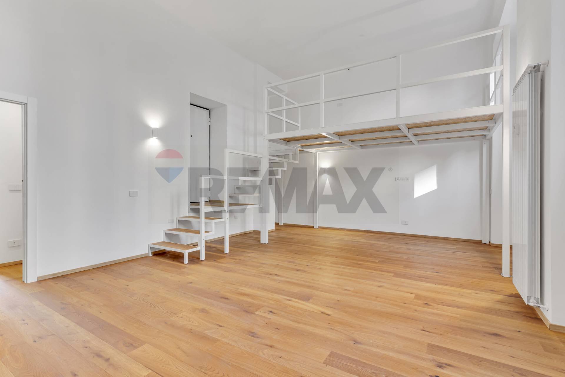 Stanza vuota - Loft Via Cenisio
 
77, Milano - photo 1
