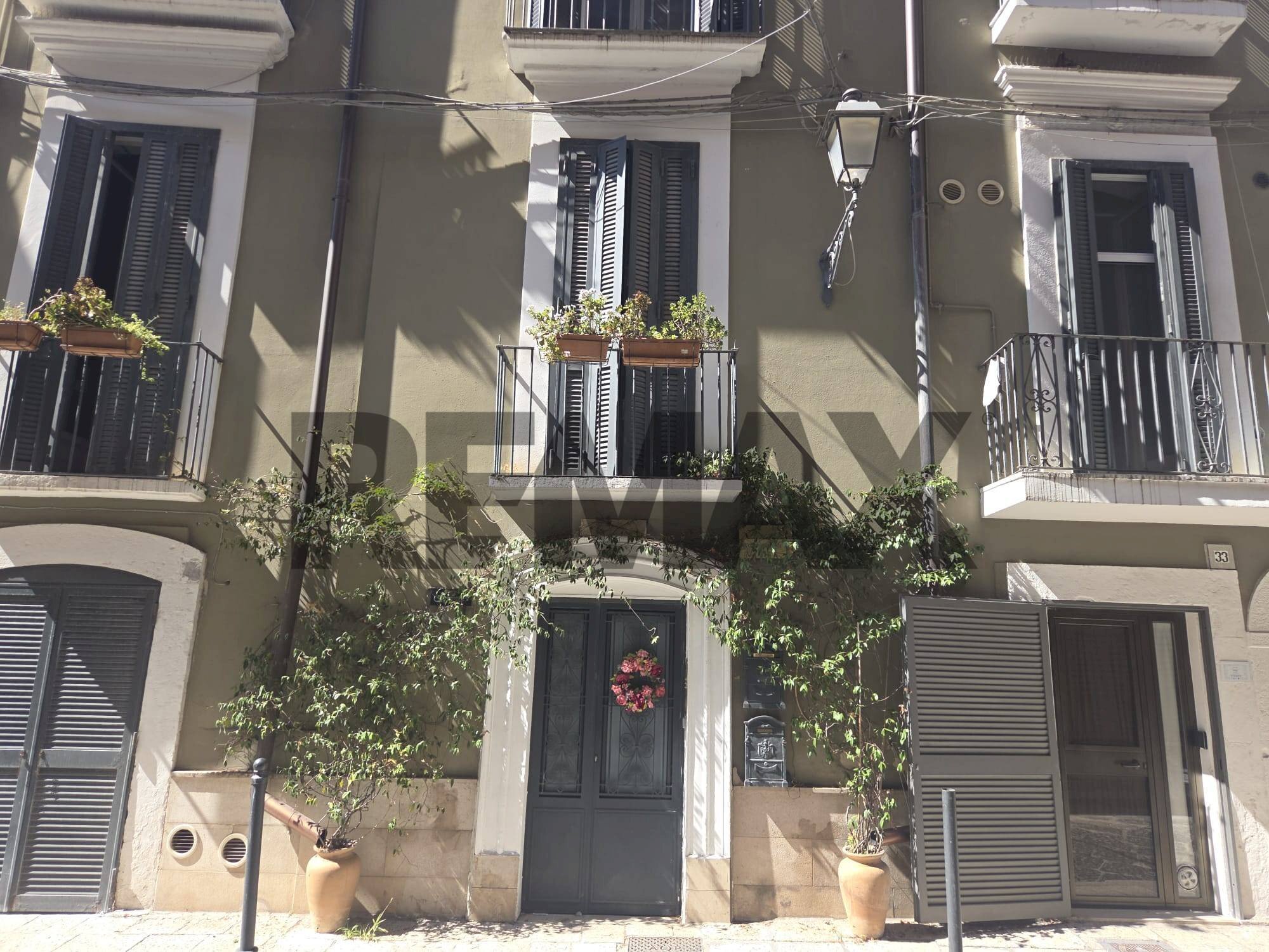 Edificio all\'aperto - Bilocale Strada Palazzo Dell'intendenza
 
32, Bari - foto 1
