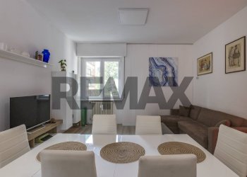 Sala da pranzo - Trilocale VIA BLIGNY
 
20, Varese - foto 6