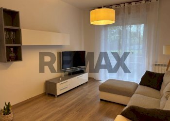Soggiorno - Three-room apartment Via Giovanni Cimabue
 
7, Varese - photo 1