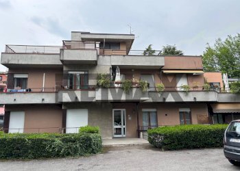 Edificio all\'aperto - Three-room apartment Via Giovanni Cimabue
 
7, Varese - photo 31