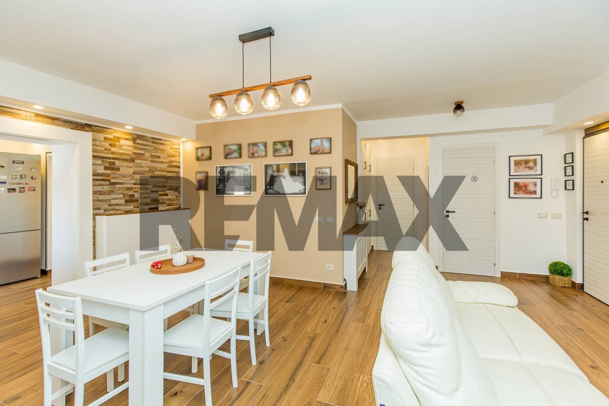 Sala da pranzo - Appartamento Viale San Teodoro
 
11, Catania - foto 1