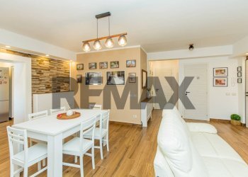 Sala da pranzo - Appartamento Viale San Teodoro
 
11, Catania - foto 1