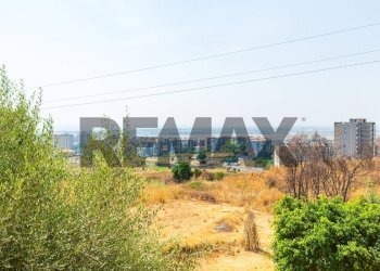 Vista delle montagne - Appartamento Viale San Teodoro
 
11, Catania - foto 32