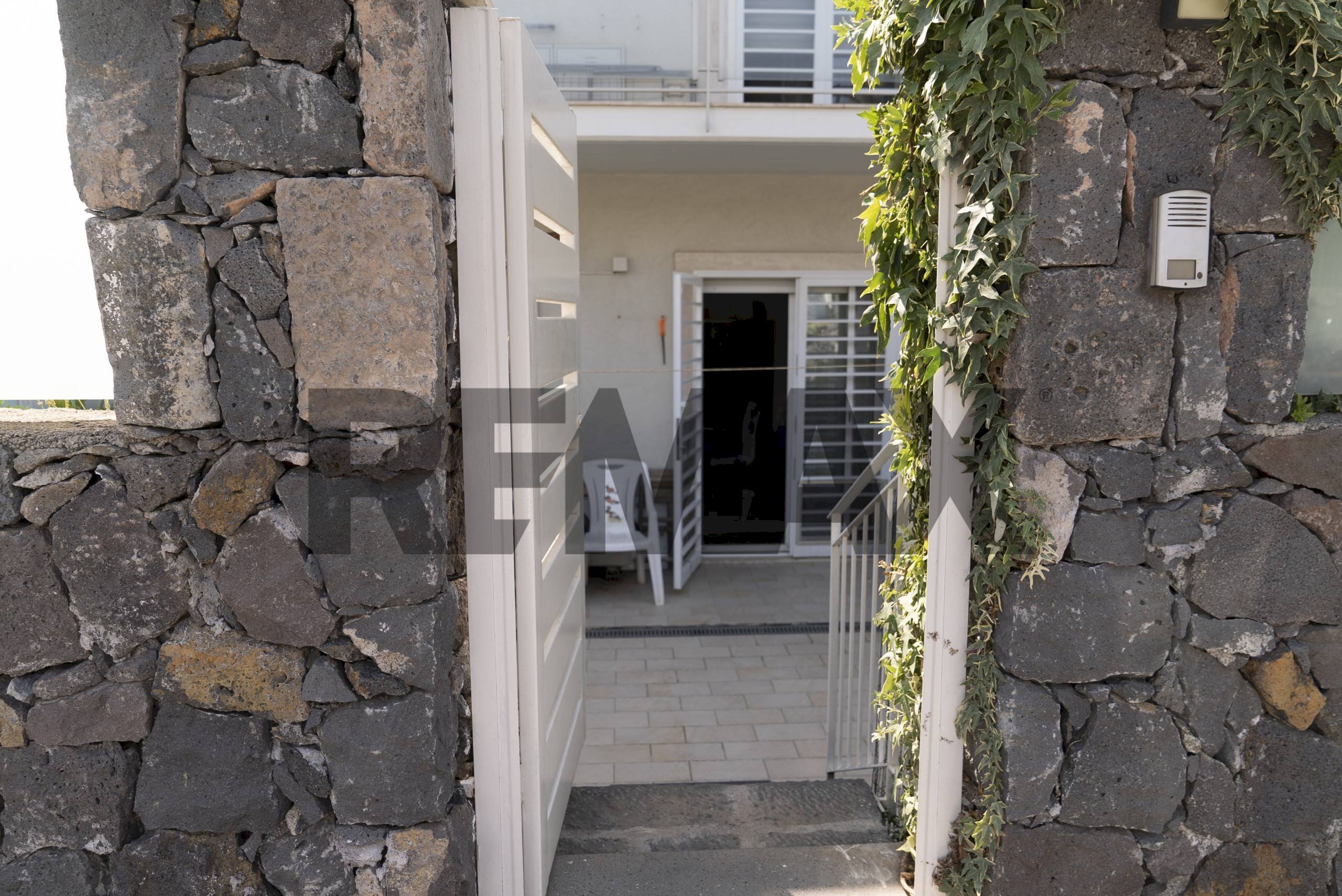 Casa all\'aperto - Terraced Villa Via Nuovalucello
256, Catania - photo 2