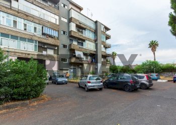 Edificio all\'aperto - Apartment Via Delle Robinie
 
4, Catania - photo 2