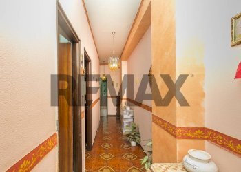 Hall / corridoio - Apartment Via Delle Robinie
 
4, Catania - photo 20