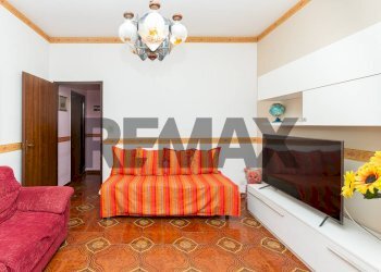 Soggiorno - Apartment Via Delle Robinie
 
4, Catania - photo 22