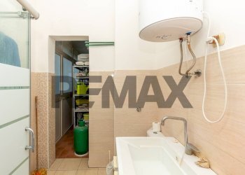 Bagno - Apartment Via Delle Robinie
 
4, Catania - photo 28